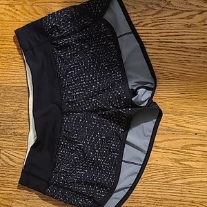 Lululemon speed up shorts size 6